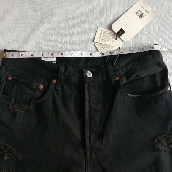 Levis 501 Original Cropped High Rise distressed - Picture 6 of 7